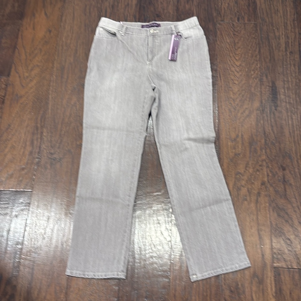Gloria Vanderbilt Amanda Slimming Jean
